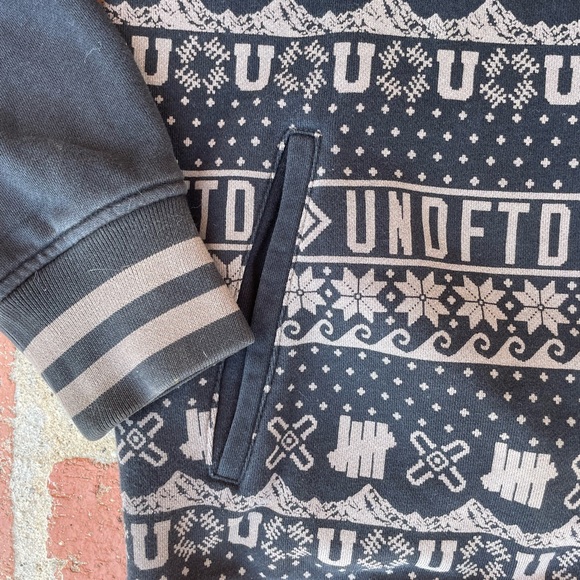 UNDEFEATED varsity jacket - Picture 3 of 7